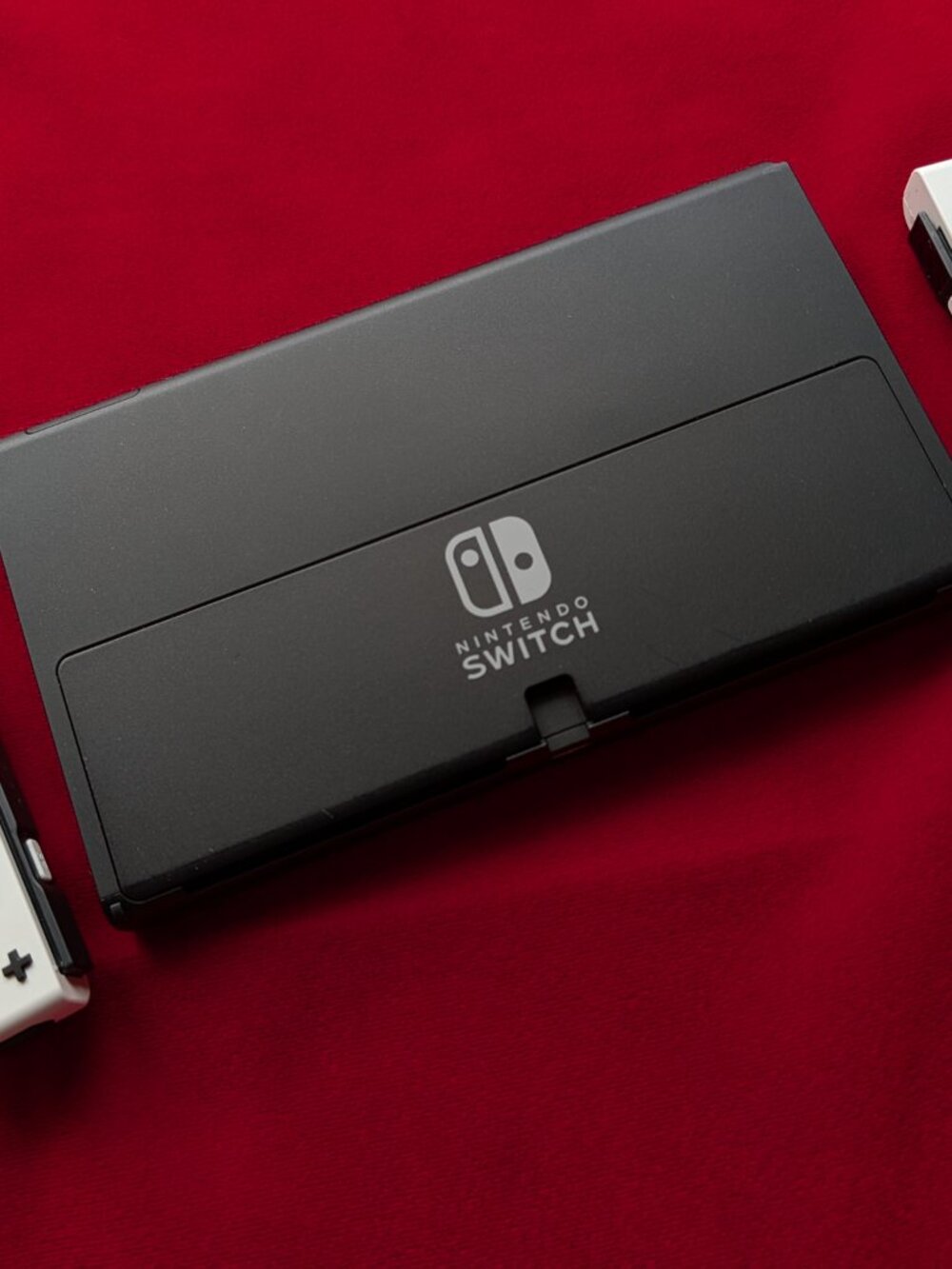 Nintendo Switch OLED Console with White Joy-Con and Black Docking Grip - Picture 6 of 7